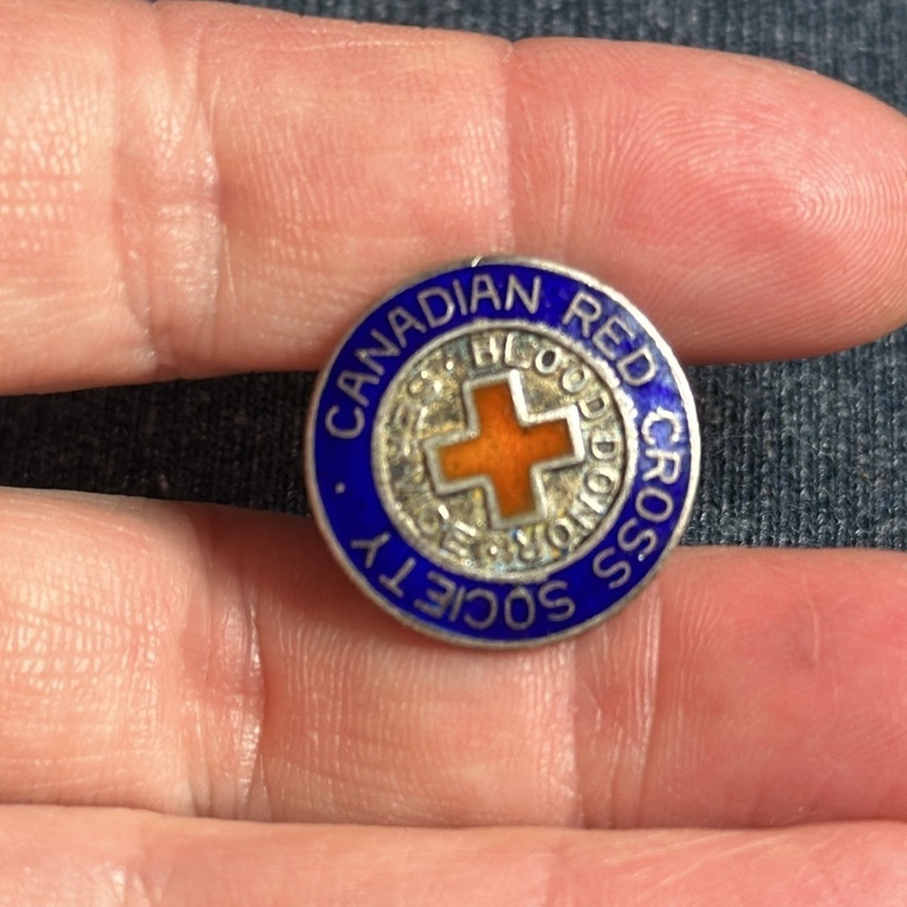 C.Lamont Filsltee Vintage marked Canadian Red Cross Society blood donor service